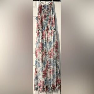 Women’s flowy floral overlay dress